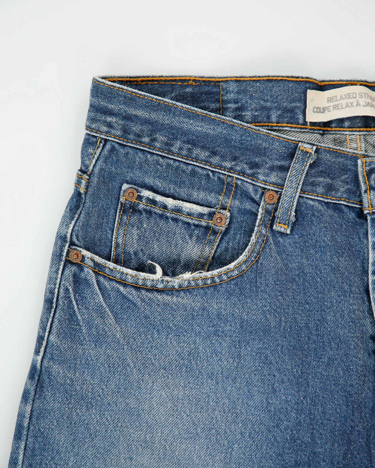 Vintage '03 Y2K Levi's Batwing Mid Rise Relaxed Straight Leg Denim Jeans - W32 L31