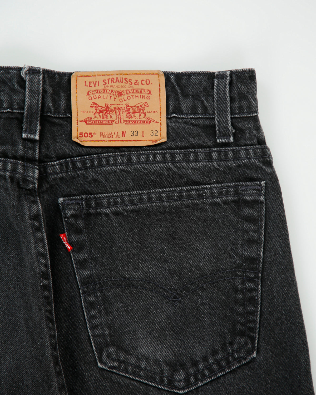 Vintage 1991 Levi's 505 Red Batwing Made In USA Mid Rise Regular Fit Straight Leg Denim Jeans - W32 L34
