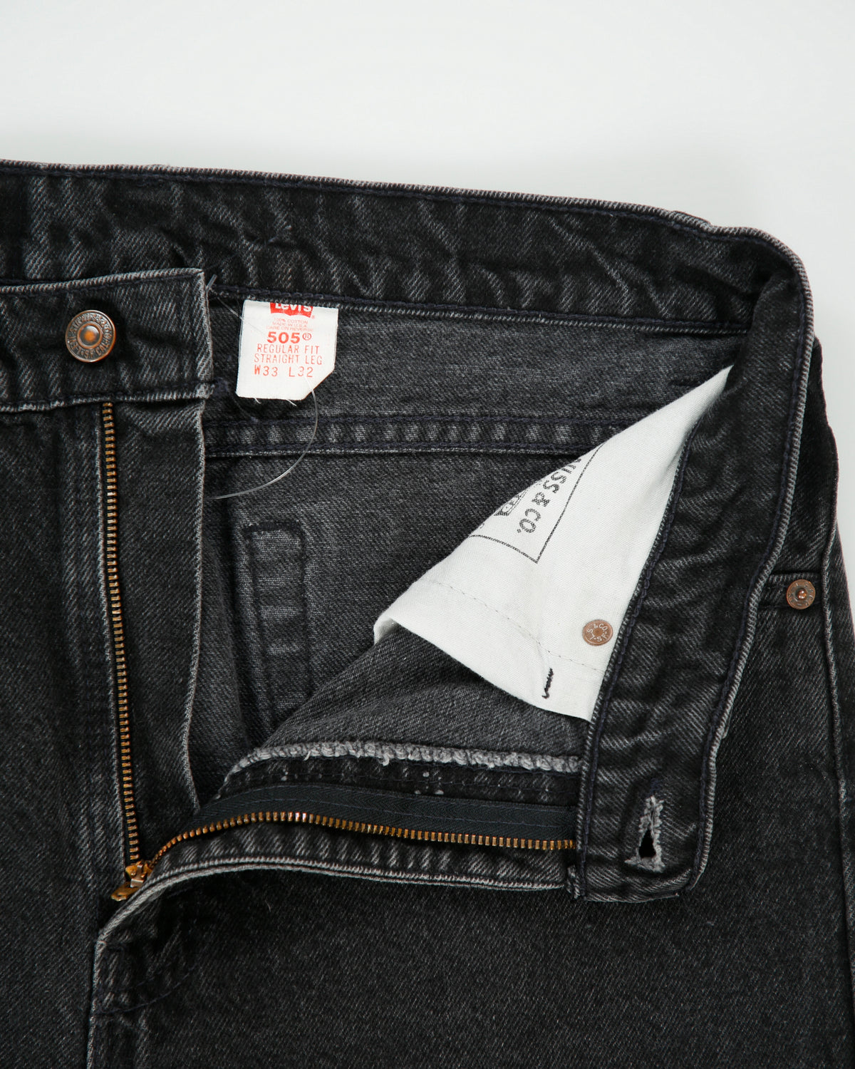Vintage 1991 Levi's 505 Red Batwing Made In USA Mid Rise Regular Fit Straight Leg Denim Jeans - W32 L34