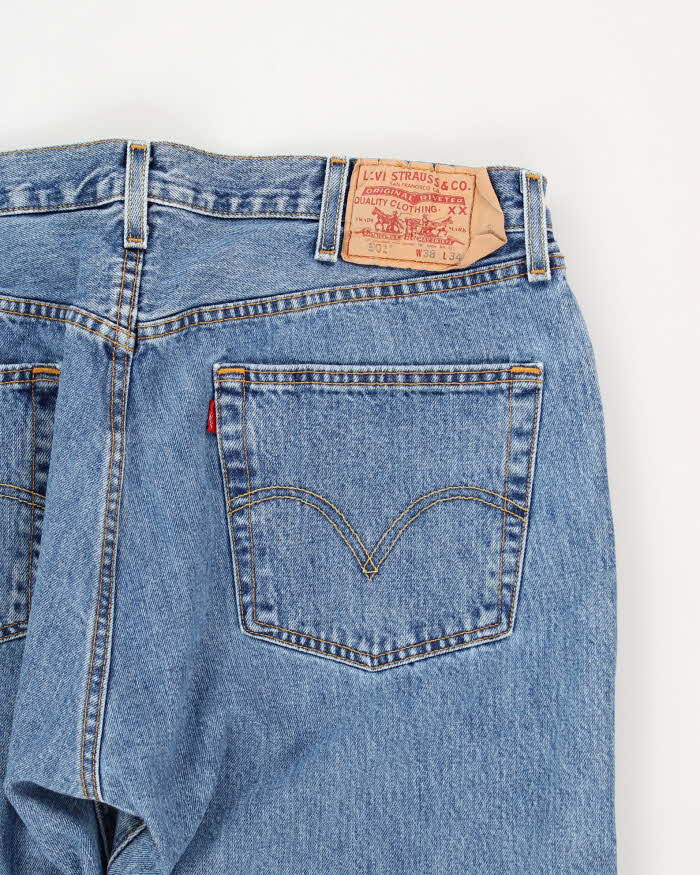 Men's Vintage Levi's 501 Medium Wash Jeans - W36 L33