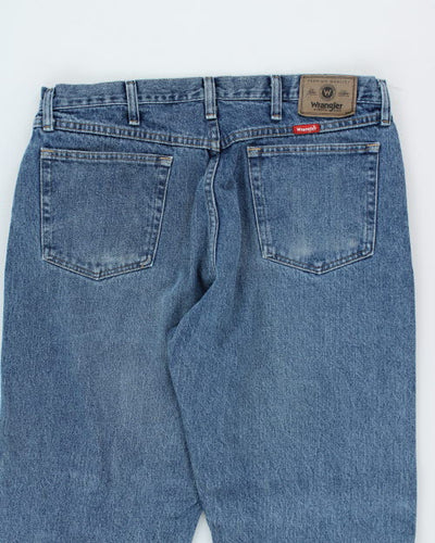 Vintage Wrangler Relaxed Fit Medium Wash Jeans - W34 L29