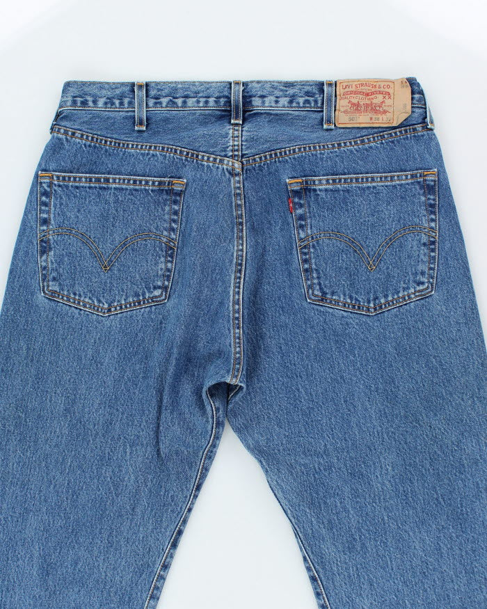 Vintage 90's Levi's 501 Medium Wash Jeans - W34 L31