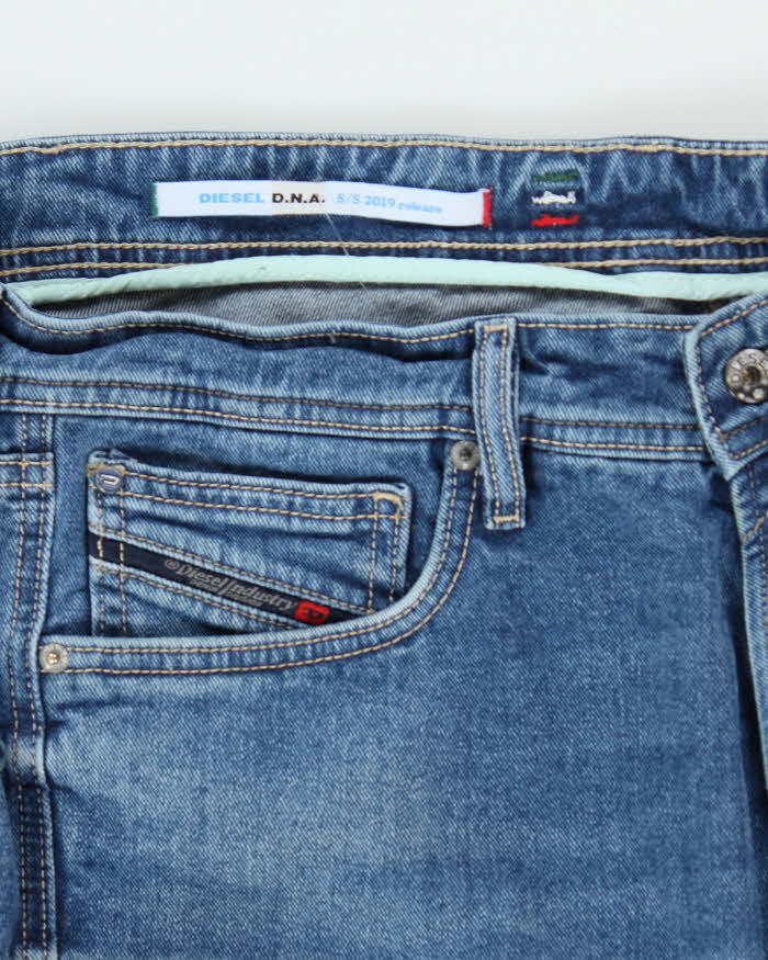 Diesel D.N.A S/S 2019 Release Medium Wash Straight Leg Jeans - W32 L30