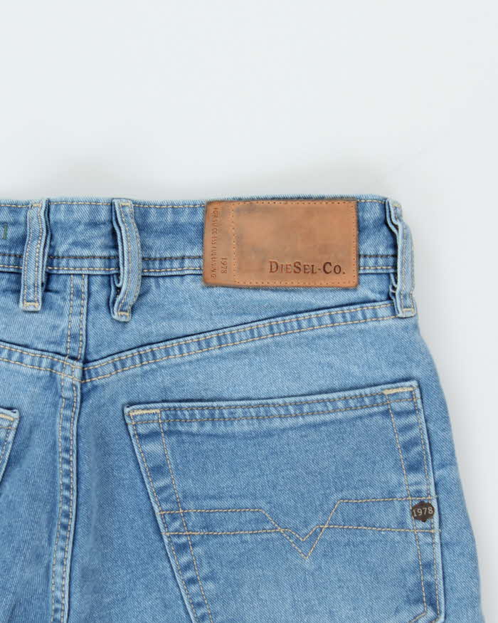 SS2019 Diesel DNA Light Wash Denim Straight Leg Bootcut Jeans - W30 L28