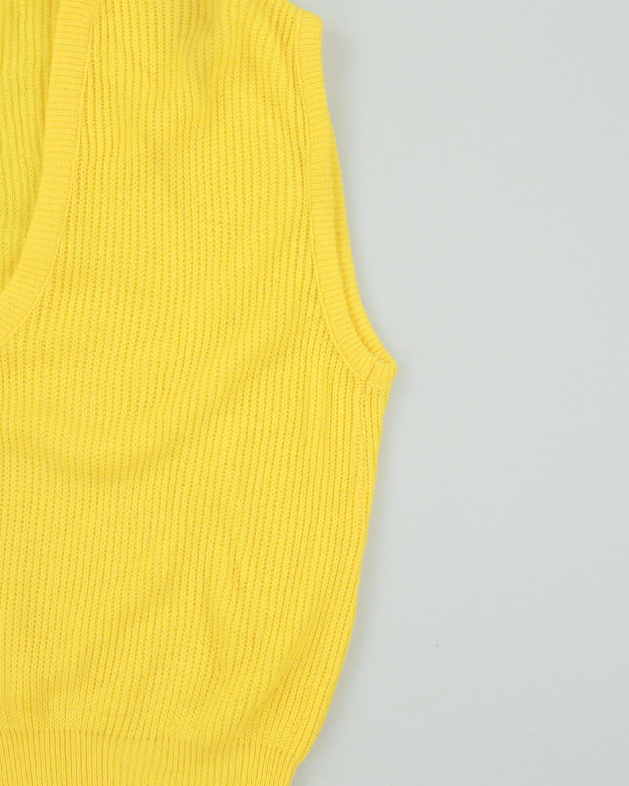 Vintage 1970s The Bay V-neck Ribbed Knit Vest - M