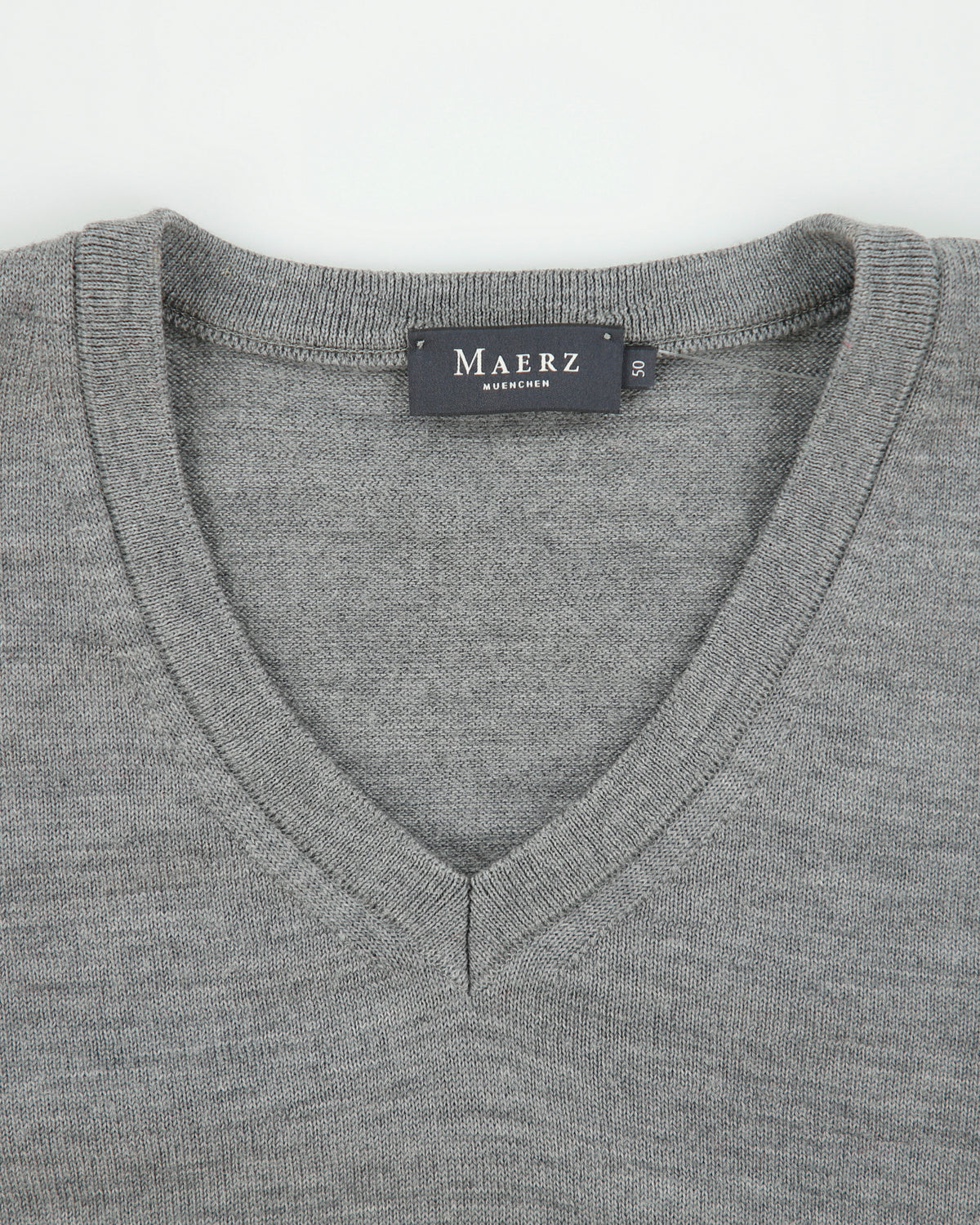 Maerz Muenchen Marl Grey Merino Wool Knit V-Neck Jumper - L