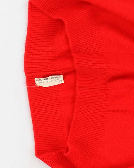 60s Vintage Men's Red Pringle Cashmere Knit Sweater - M