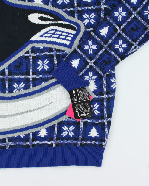 Deadstock NHL Cunucks Christmas Jumper - L