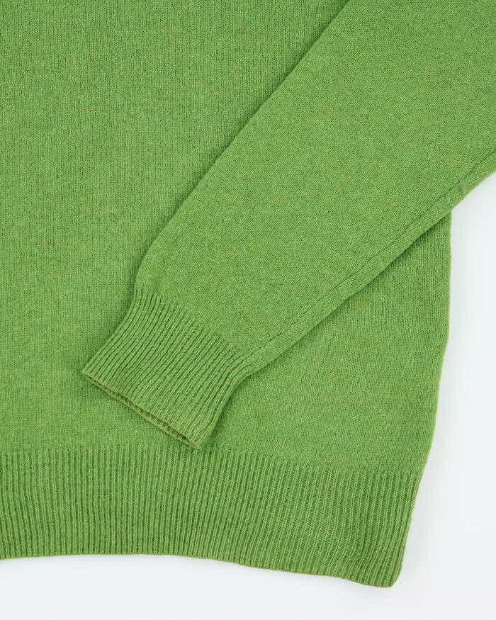 Vintage 2000's GANT Lambswool V-Neck Knit Jumper - M