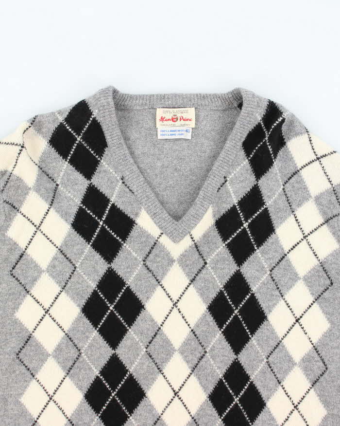 Vintage Alan Paine Pringle Patterned Wool V-Neck Knit Jumper - L