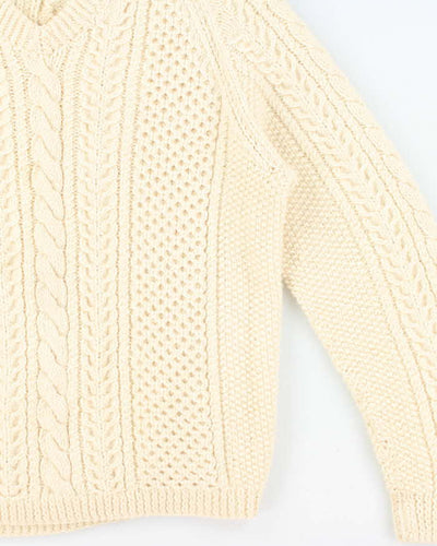 Vintage 1990s Chunky Wool Cable Knit V-Neck Knit Jumper - L