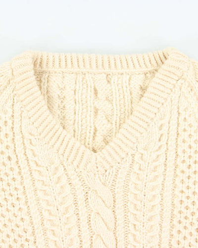 Vintage 1990s Chunky Wool Cable Knit V-Neck Knit Jumper - L