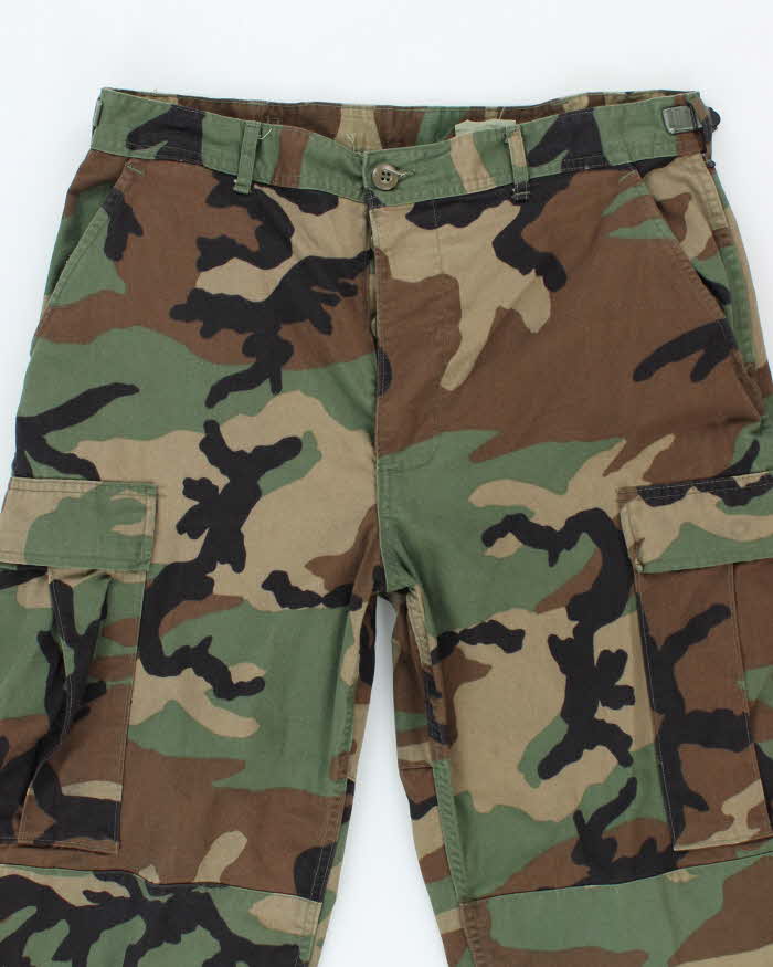 Vintage 90's Woodland Camouflage Military Cargo Trousers - W32 L32