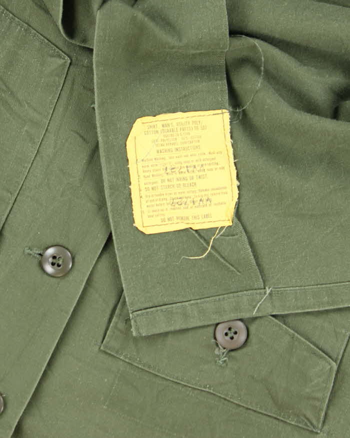 70s Vintage US Army Dura-Press Utility Shirt - Large