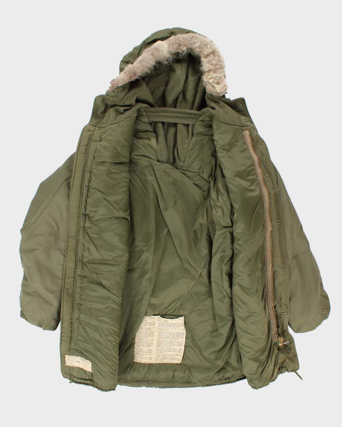 70s Vintage Canadian Army ECW Parka &amp; Liner - Large