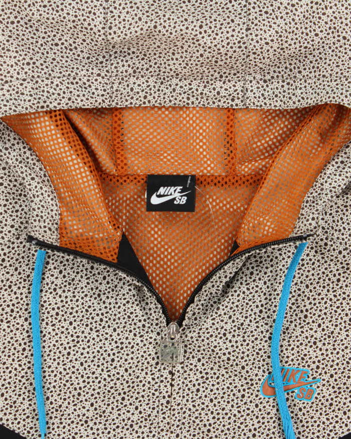 Vintage Y2K 00s Nike SB Patterned Soft Shell Windrunner Jacket - L