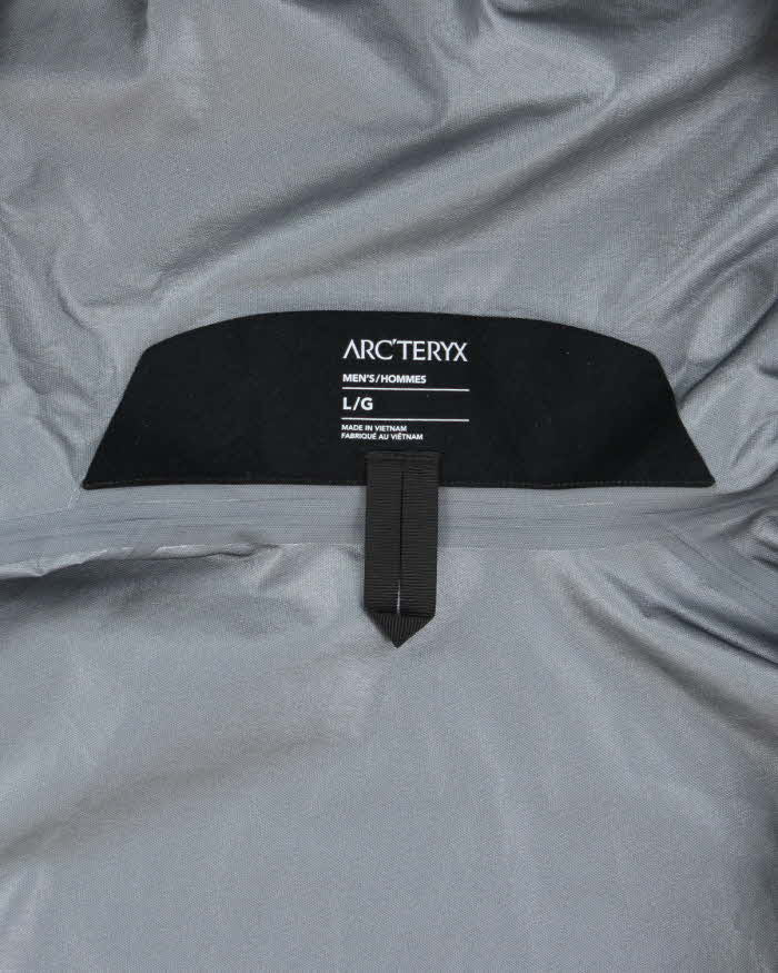 DS 2025 Arc'teryx Walk Gently Gore-Tex Recco Beta SL Jacket - L