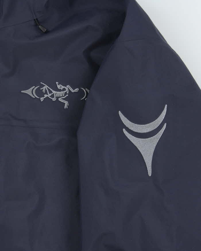 DS 2025 Arc'teryx Walk Gently Gore-Tex Recco Beta SL Jacket - L