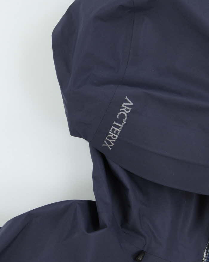 DS 2025 Arc'teryx Walk Gently Gore-Tex Recco Beta SL Jacket - L