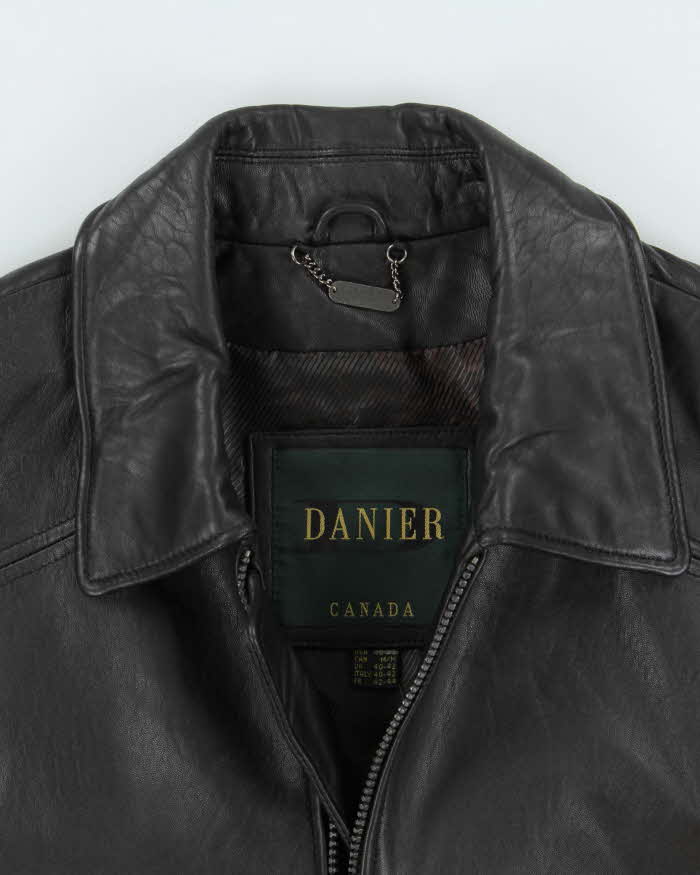 Vintage 1990s Danier Calfskin Leather Collared Cafe Racer Moto Jacket - L