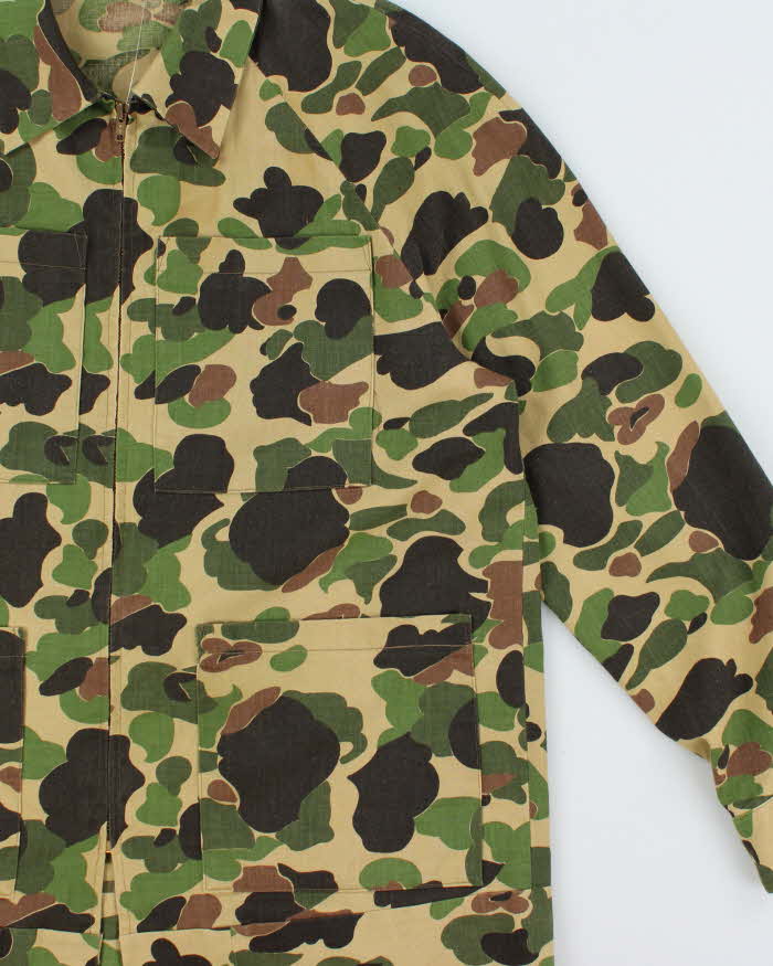 Vintage 1960s Duck Camo Made In USA Canvas Field Hunting Jacket - L