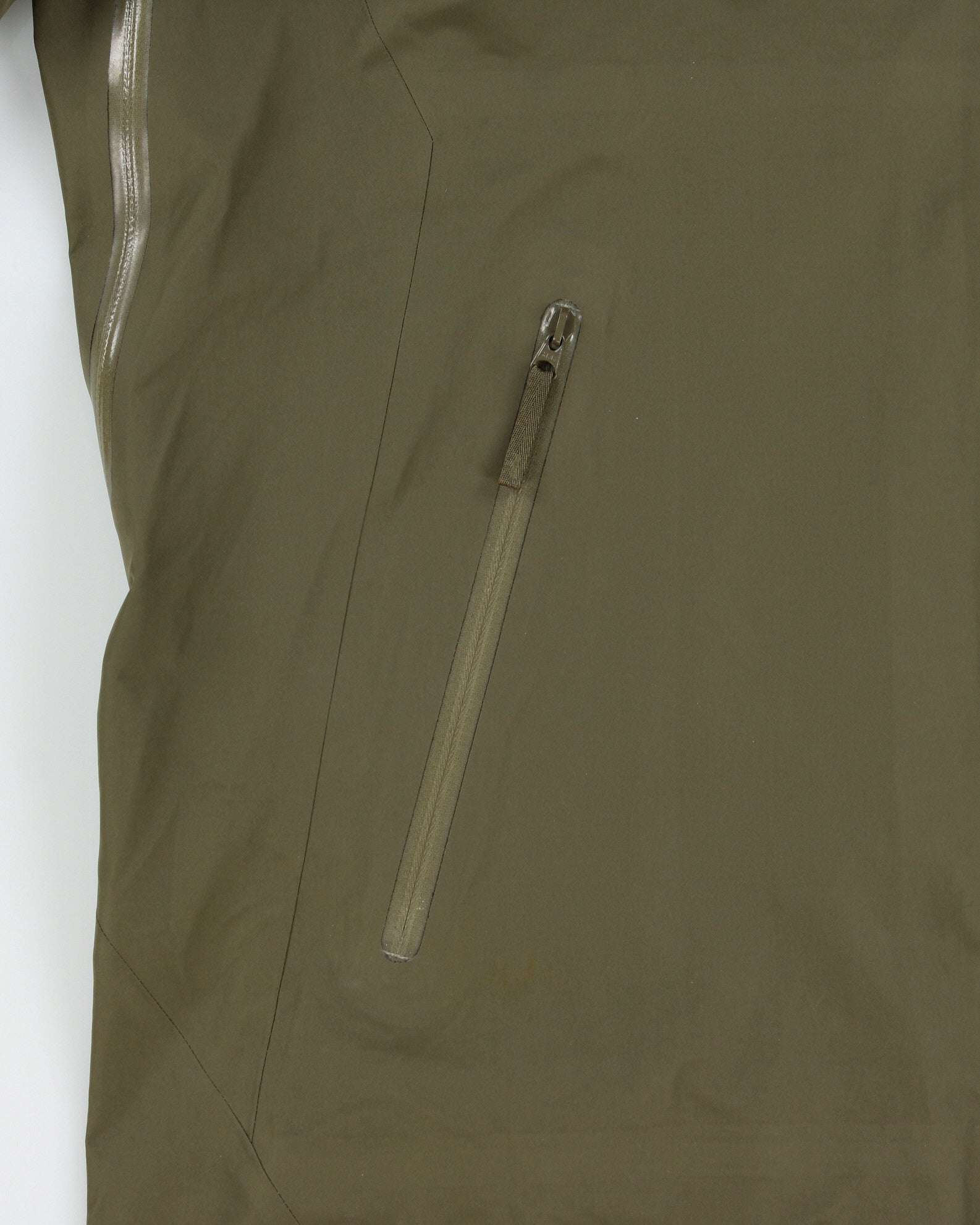 Arc'teryx Khaki Beta LT Gore-Tex Lightweight Mountaineering Jacket - L