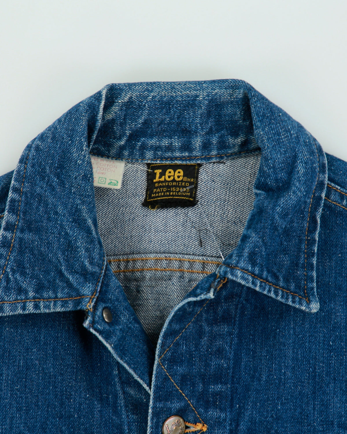 Vintage 1980s Lee Riders Sanforized Medium Wash Denim Made In Belgium Trucker Jacket - S
