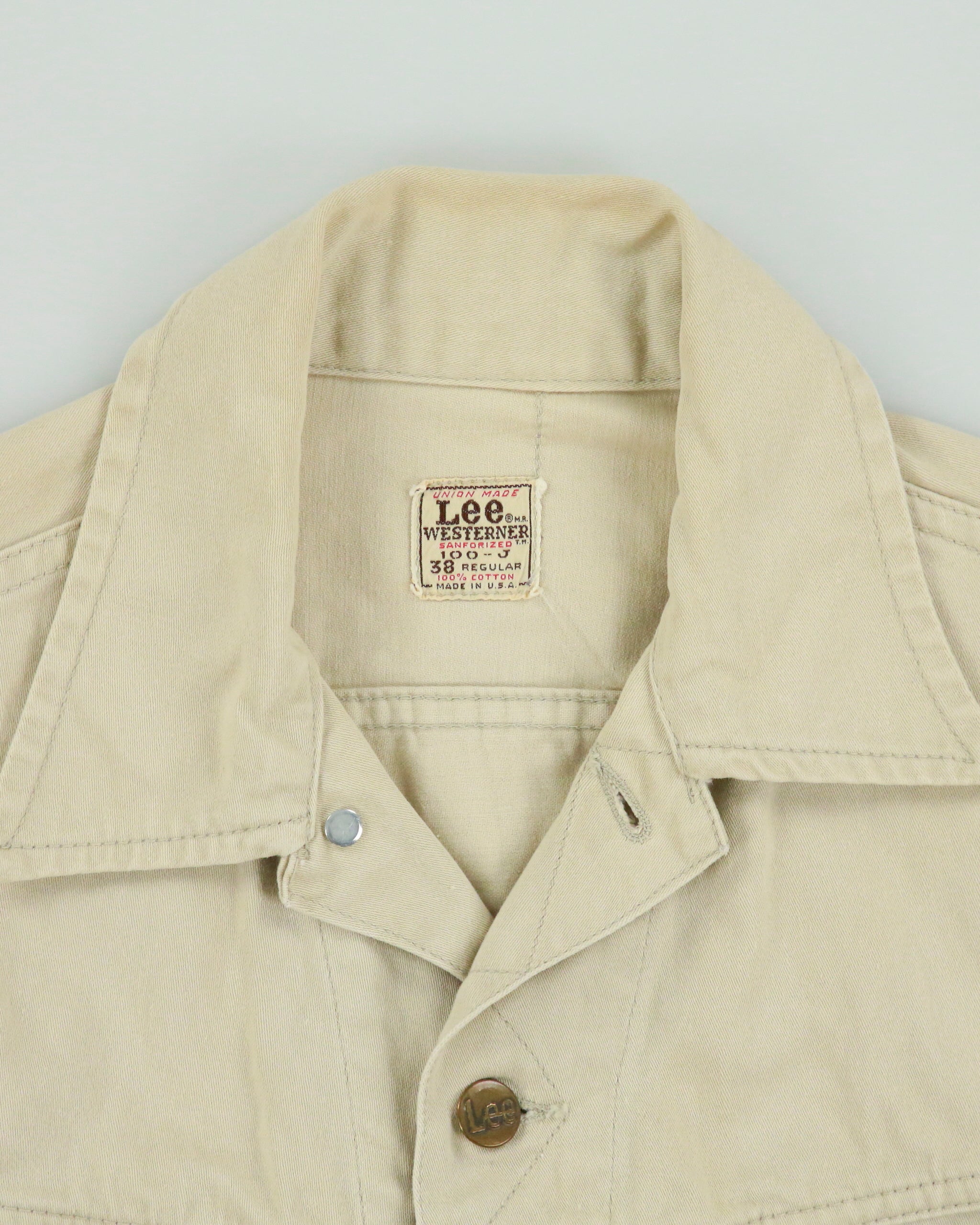 Vintage 1960s Lee Westerner Sanforized 100-J Union Made In USA Desert Khaki Santeen Denim Trucker Jacket - S