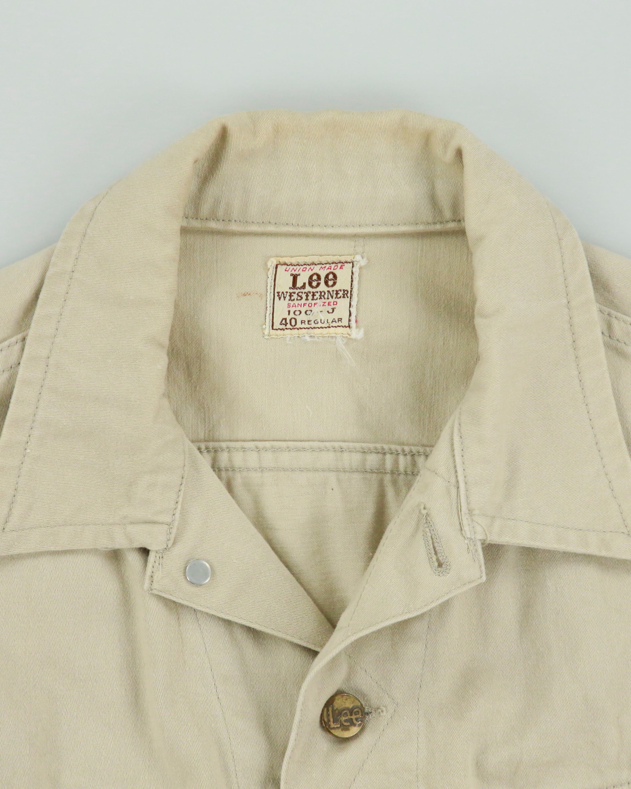 Vintage 1960s Lee Westerner Sanforized 100-J Union Made In USA Desert Khaki Santeen Denim Trucker Jacket - M