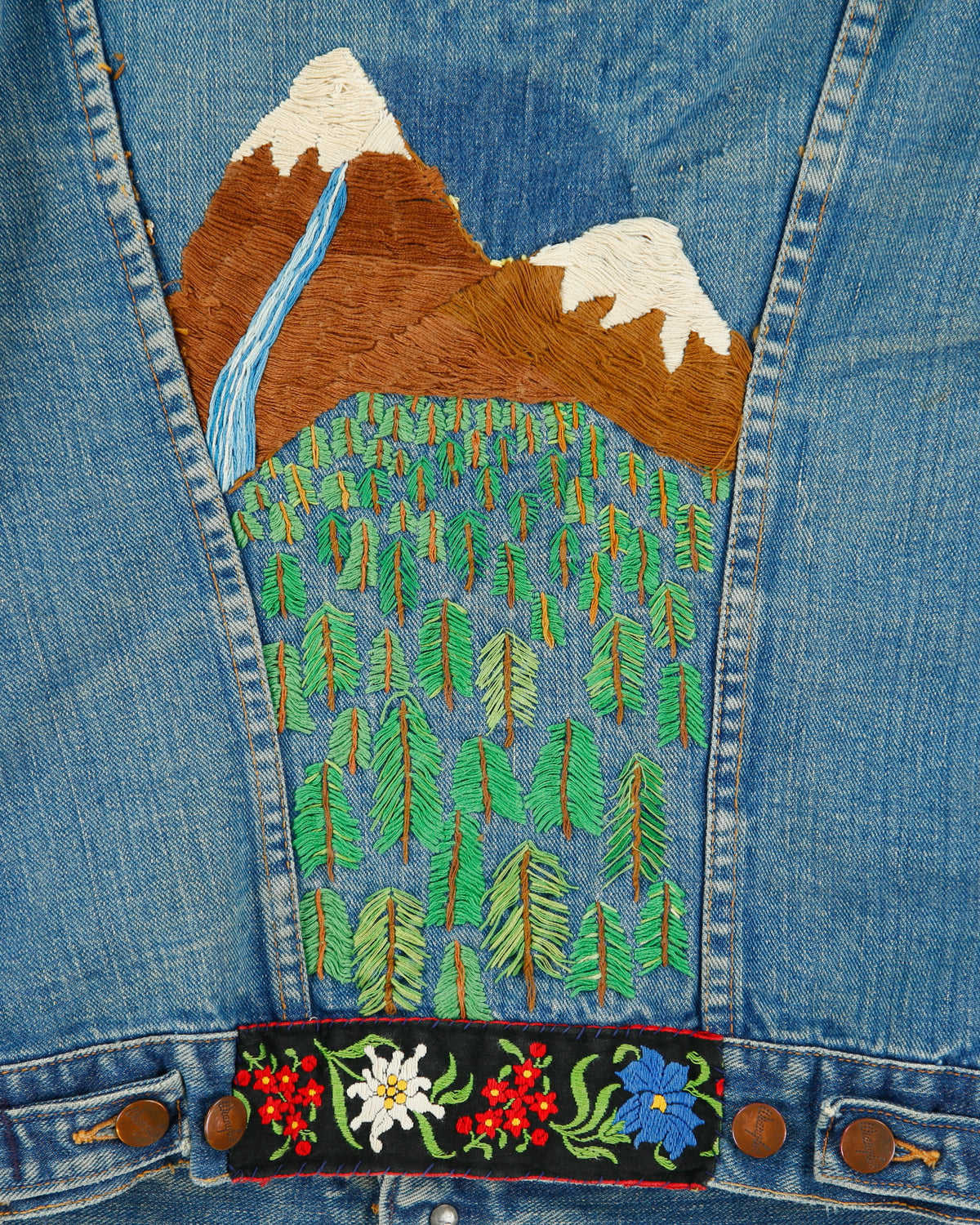 Vintage 1970s Wrangler 124MJ Made In USA Custom Embroidered Denim Trucker Jacket - S