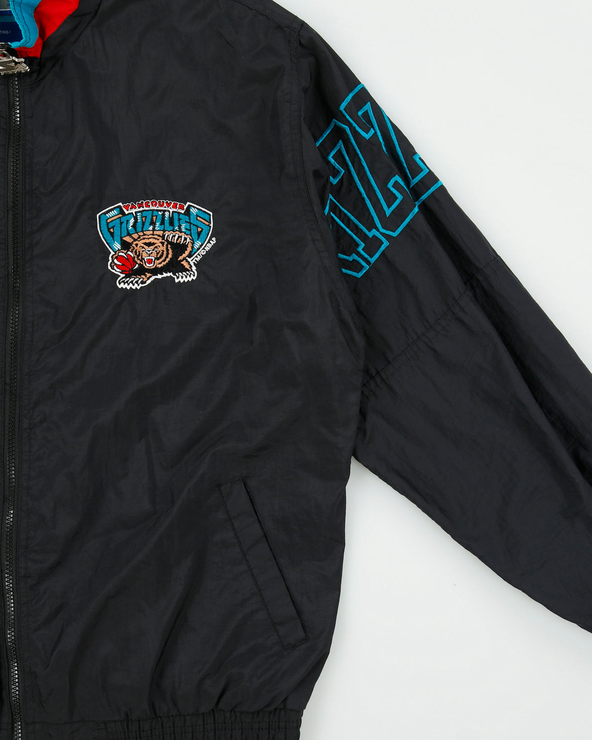Vintage 1994 Starter Vancouver Grizzlies NBA Embroidered Shell Windbreaker Jacket - M
