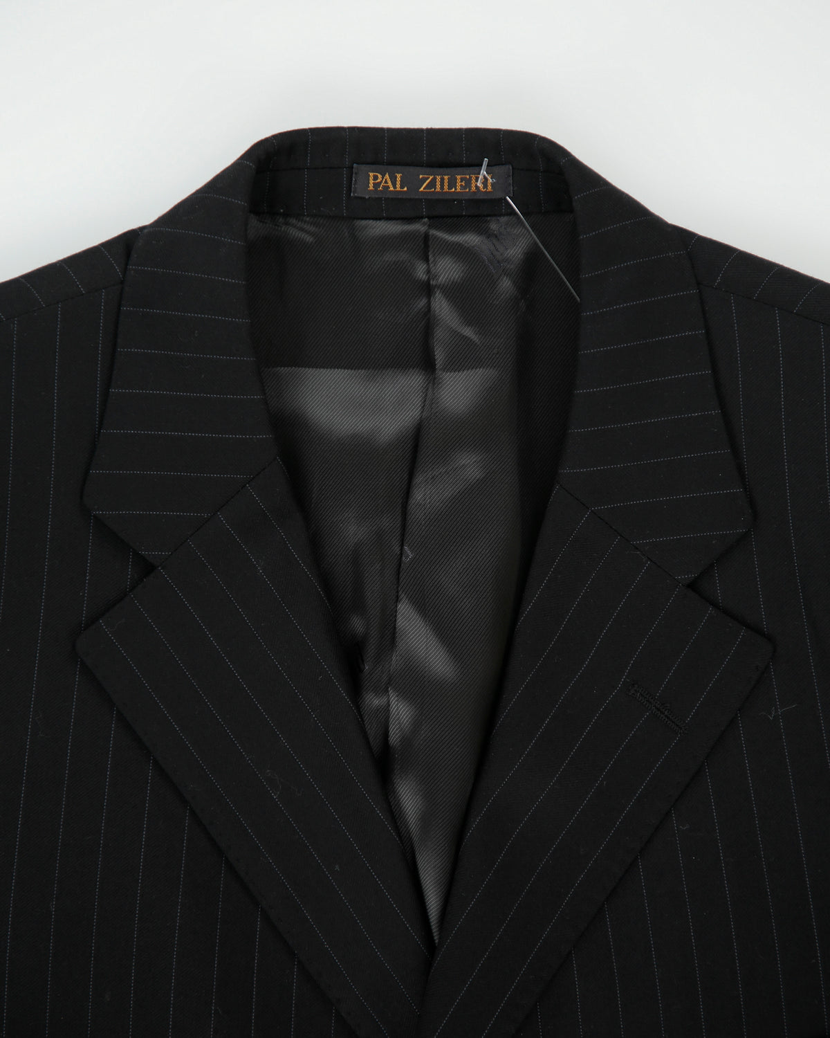 Vintage Pal Zileri Prestige Collection Pinstripe Wool Double Pleated Relaxed Leg 3-Button Single Breasted Two Piece Suit - M