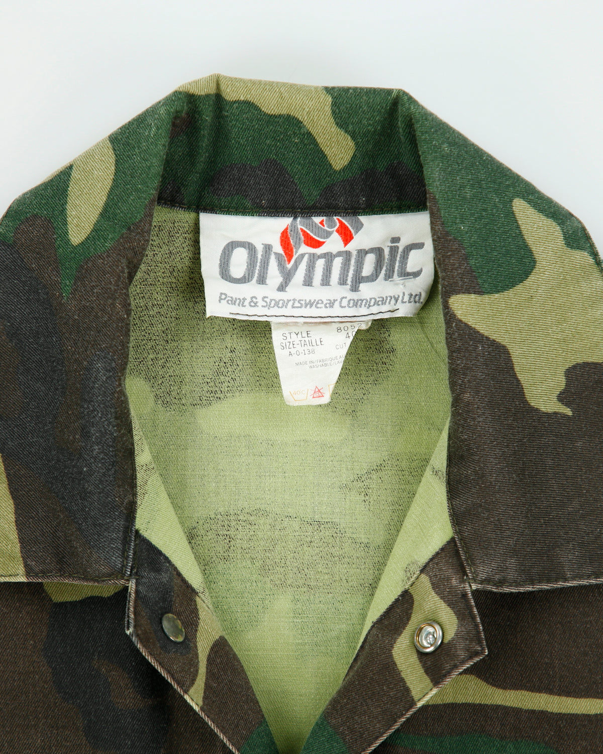 Vintage 1980s Olympic Woodland Camo Canvas Made In Canada Snap Button Hunting Shacket - M