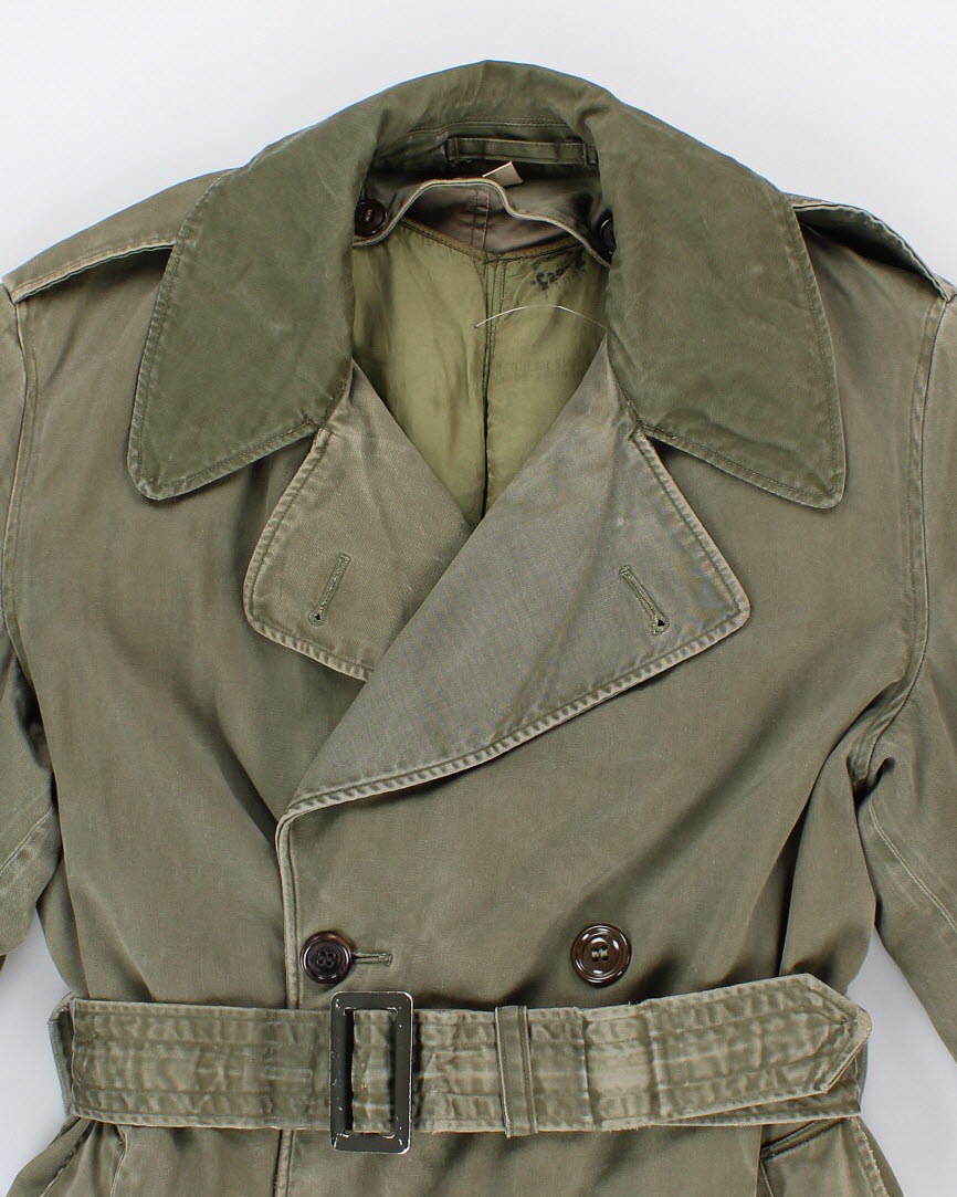 Vintage Men's Green Long padded Military Coat - S