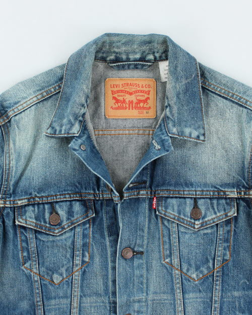 Vintage Levi's Light Wash Denim Jacket - M – Rokit