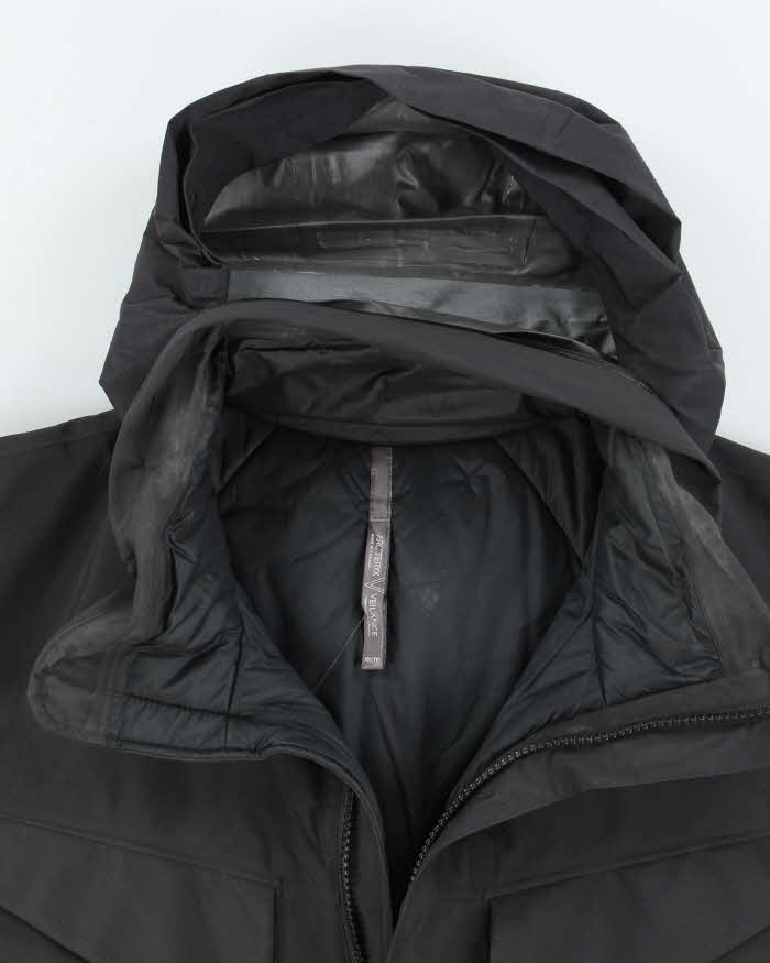 Arc'teryx Veliance Multi Pocket Insulated Field Jacket - XS