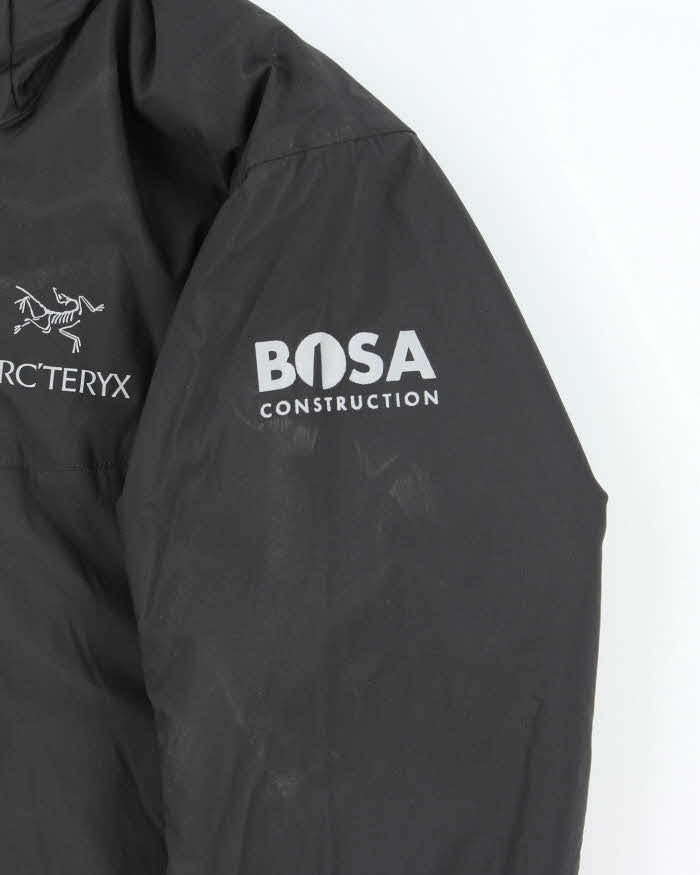 Vintage Arc'teryx Lightweight Hooded Windbreaker Jacket - M