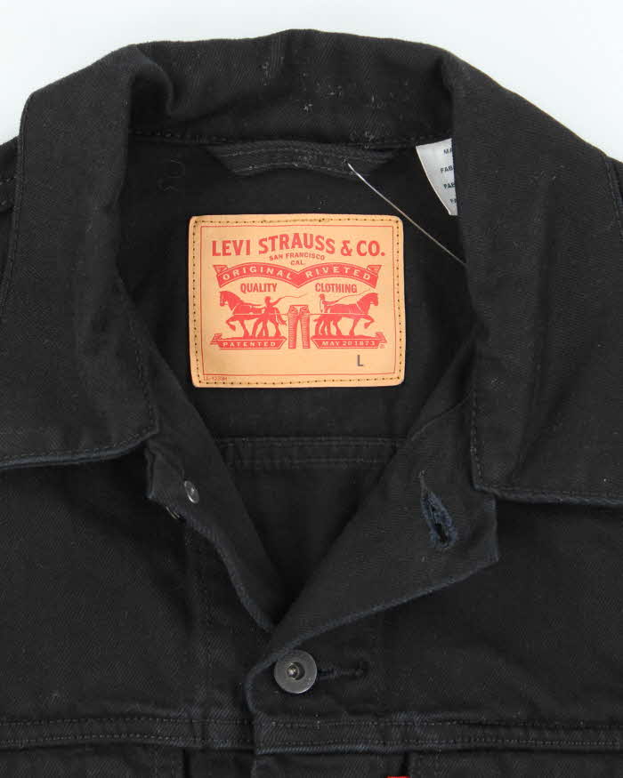 Vintage 2000's Levi's Black Wash Denim Jacket - L – Rokit