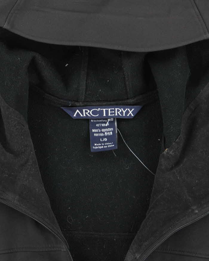 Vintage Y2K Arc'teryx Hooded Lightweight Windbreaker Jacket - L