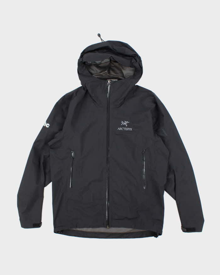 Vintage Arc'teryx Embroidered Gore-Tex Hooded Jacket - M