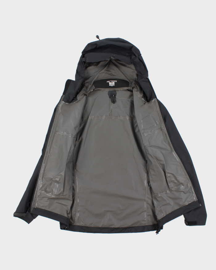 Vintage Arc'teryx Embroidered Gore-Tex Hooded Jacket - M