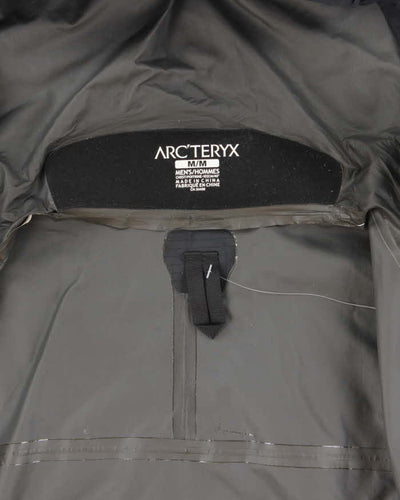 Vintage Arc'teryx Embroidered Gore-Tex Hooded Jacket - M