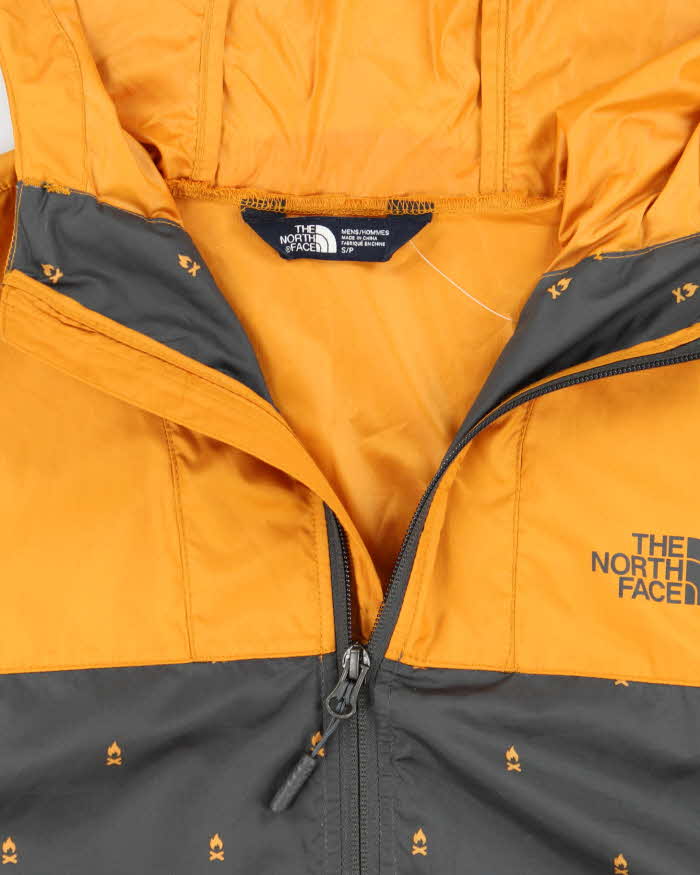 Men's The North Face Gold and Charcoal Hooded Windbreaker - S