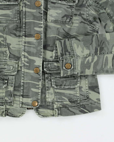 Vintage Y2K Bluenotes Camouflage Cropped Jacket - S