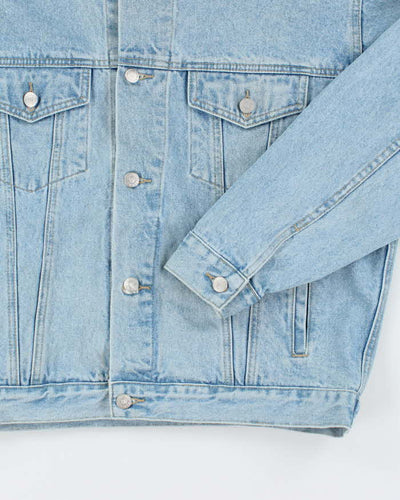 Vintage 90's Looney Tunes Embroidered Light Wash Denim Jacket - M