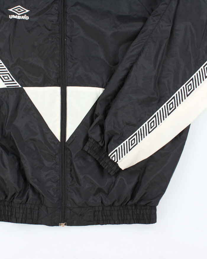 Vintage 90's Umbro Patterned Lightweight Windbreaker Jacket - L