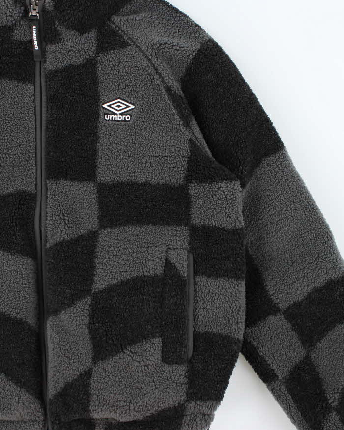 Vintage Umbro Embroidered Reversible Boxy Fleece Puffer Jacket - S