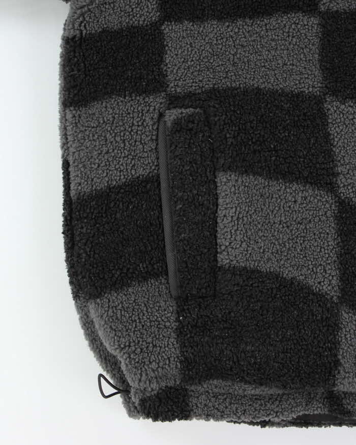 Vintage Umbro Embroidered Reversible Boxy Fleece Puffer Jacket - S