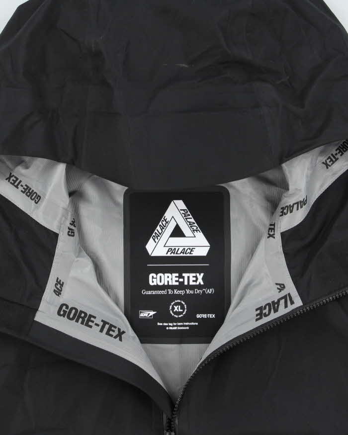 SS2024 Palace Gore-Tex 3L Jacket - XL