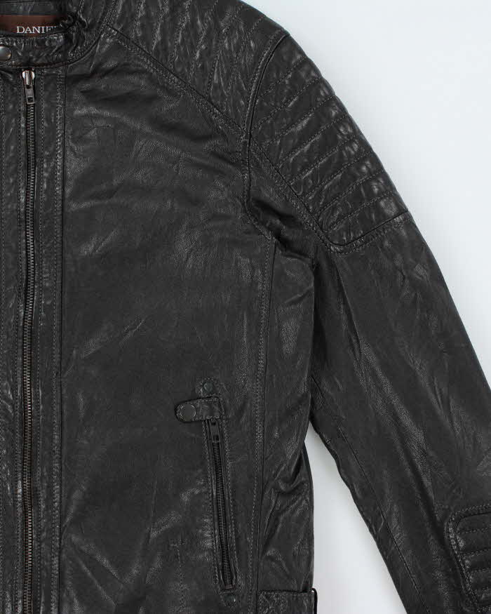Vintage Y2K 00s Danier Leather Classic Cafe Racer Moto Jacket - L